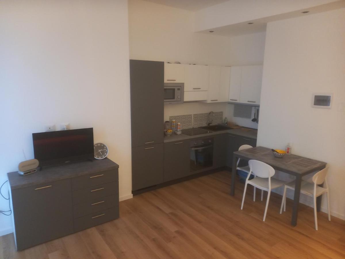 Bilocale 7 Piano Balcone Vista Skyline Apartment Milan Exterior photo